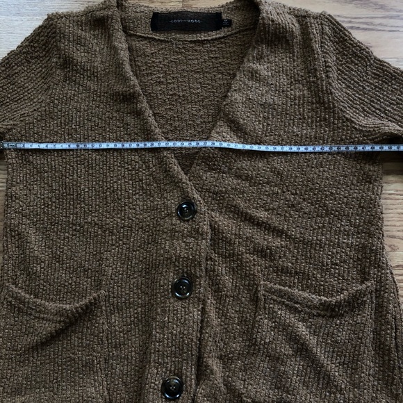 Button-Up Cardigans - Picture 2 of 3